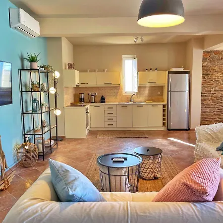 Irida - 4-bdr With Amazing Sunset & Sea Views Batsi (Andros)